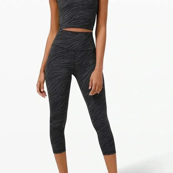 lululemon athletica Pants - Lululemon Align High Rise Leggings in Tigre Camo Deep Coal Plus Size 6